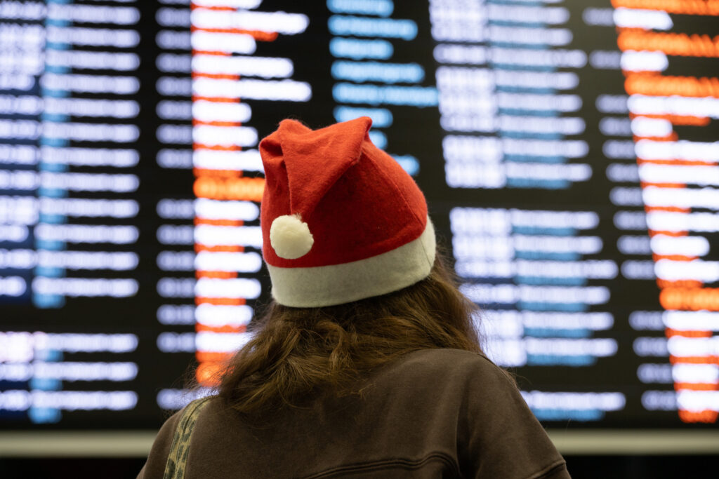 On the Go This Holiday Season? Simple Dental Tips for Traveling